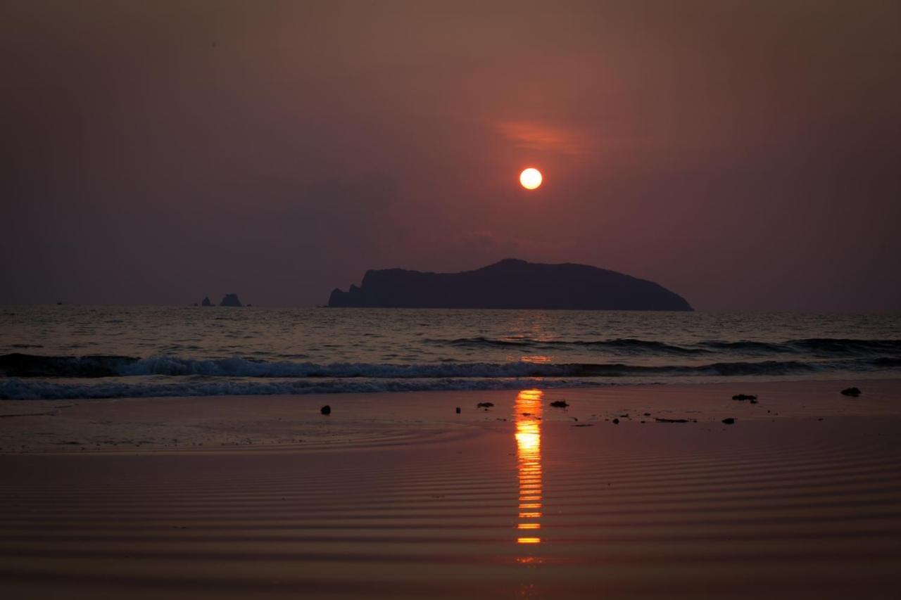 The Nest Private Beach Resort Chumphon Exterior foto